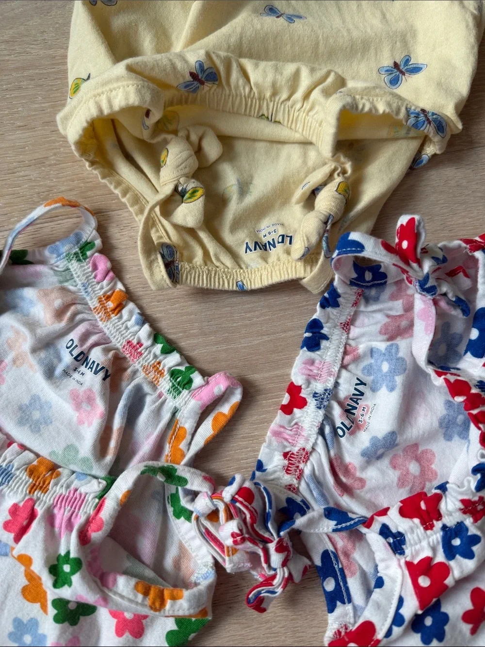 Bundle of 3 Baby Floral Rompers Yellow Multicolor Red/Blue Flowers old navy 3-6
